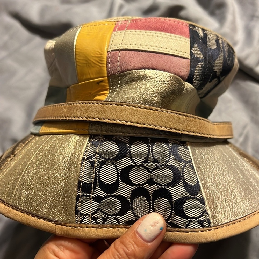Coach hat